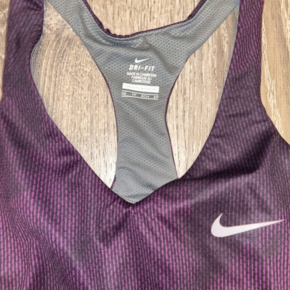 Nike Dri Fit Purple Racerback Tank with Built in Bra XS - Picture 3 of 3